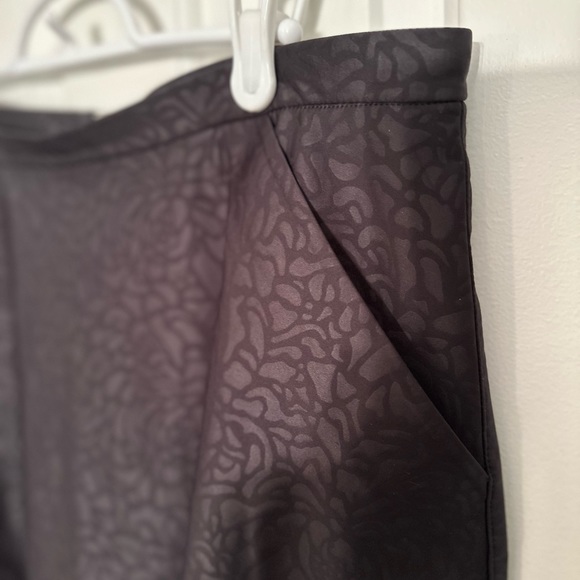 lululemon Good To Go Skirt Petal Camo Embossed Black RARE - Picture 11 of 11